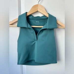 Gilly Hicks tennis/golf crop workout top